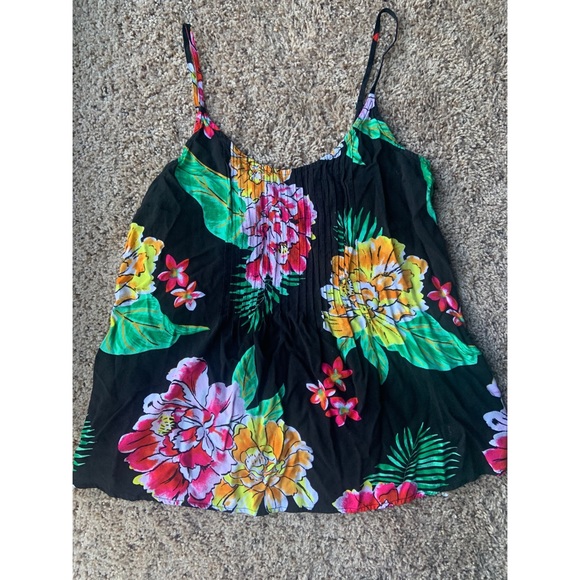 Old Navy Tops - 🌺Tropical tank top